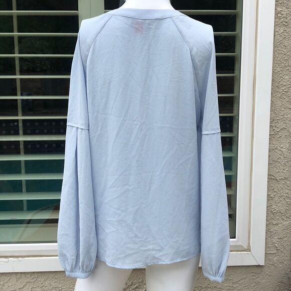 Vince Camuto Split Neck Long Sleeve Blouse SzXS - Picture 7 of 8